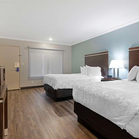 Best Western Courtesy Inn Hotel - Anaheim Resort At The Park Экстерьер фото