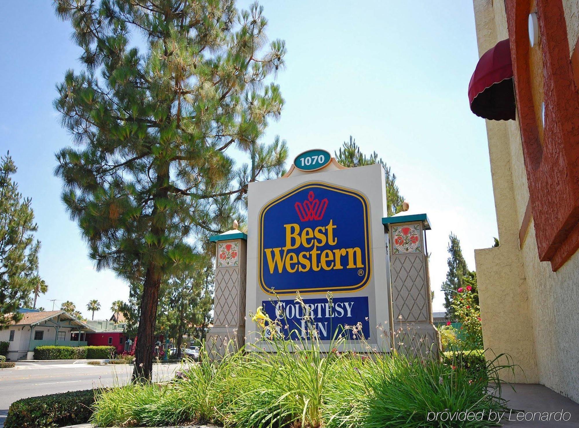 Best Western Courtesy Inn Hotel - Anaheim Resort At The Park Экстерьер фото