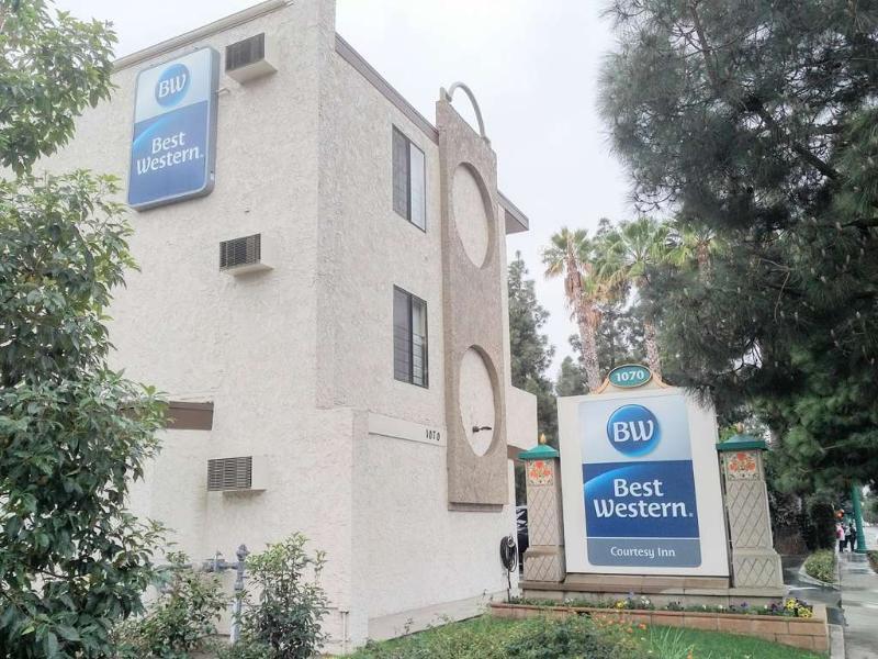 Best Western Courtesy Inn Hotel - Anaheim Resort At The Park Экстерьер фото